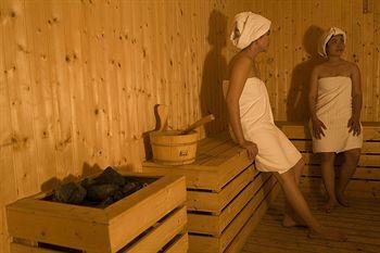 Angkor Holiday Hotel