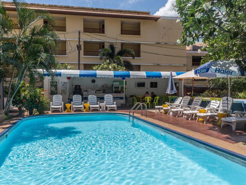 Porterhouse Beach Hotel