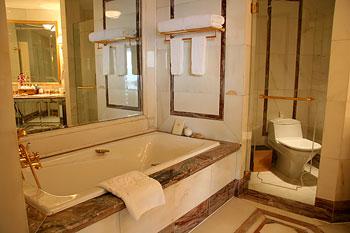 Отель Legendale Hotel Beijing Китай, Пекин, фото 7