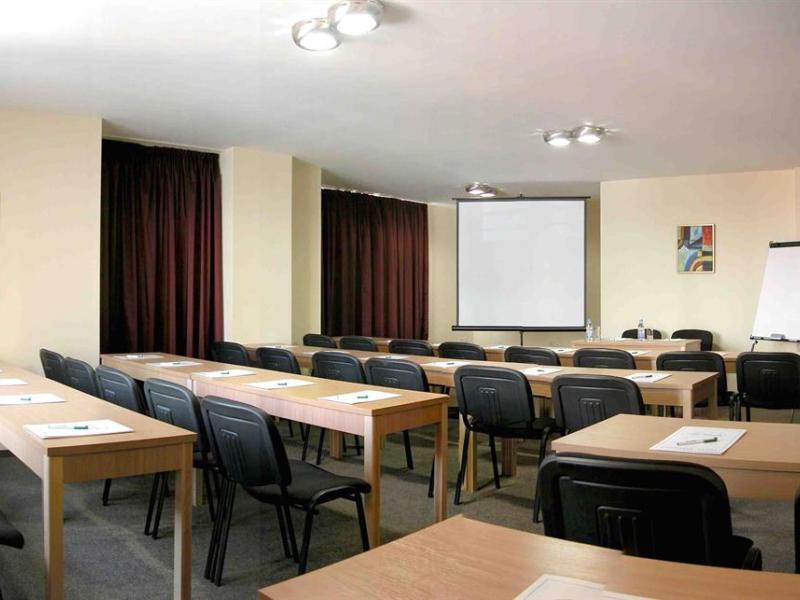 Legends Business Hotel