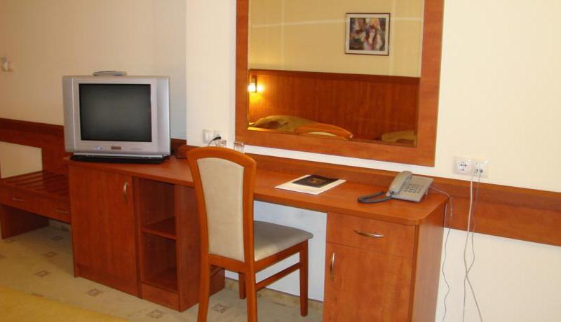Legends Business Hotel