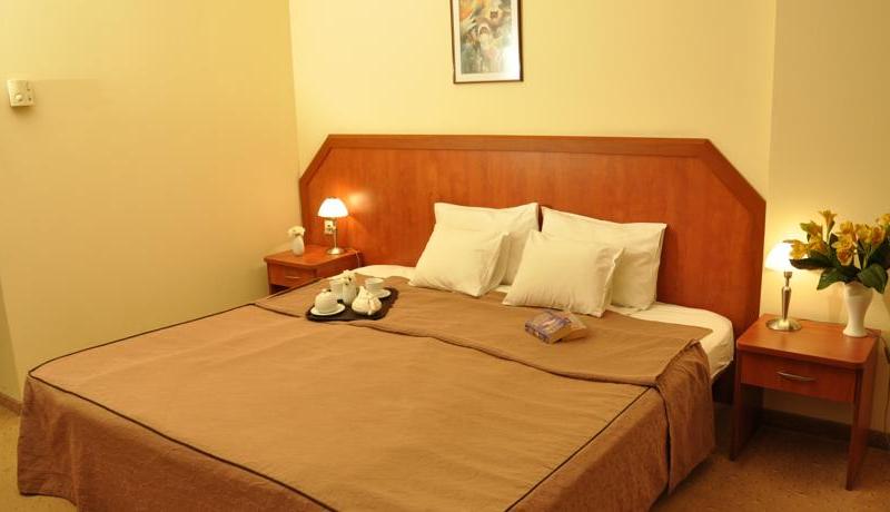 Legends Business Hotel