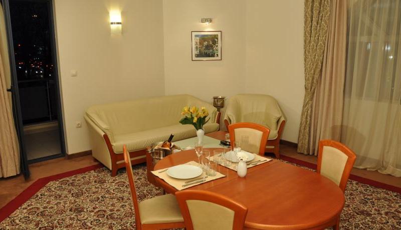 Legends Business Hotel