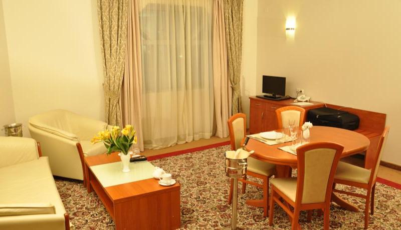 Legends Business Hotel