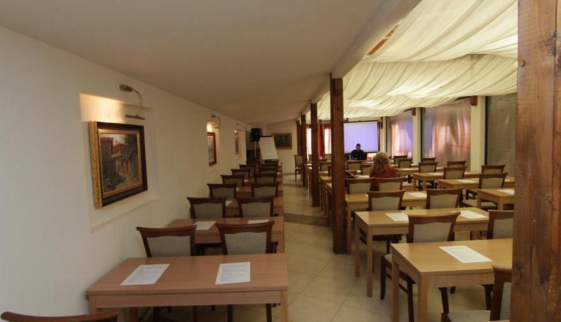 Legends Business Hotel