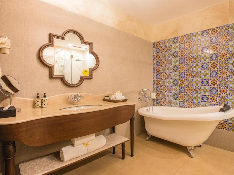 Lemon Tree Amarante Beach Resort