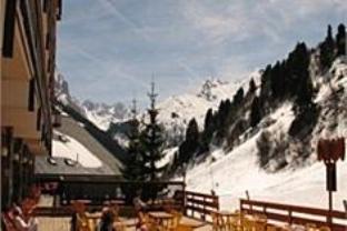 Les Arolles