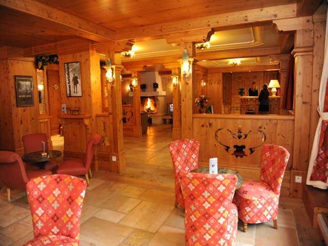 Les Balcons du Savoy