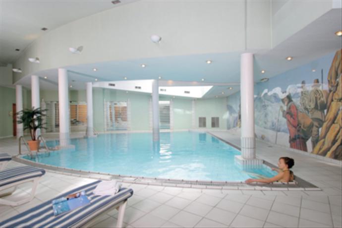 Les Balcons du Savoy