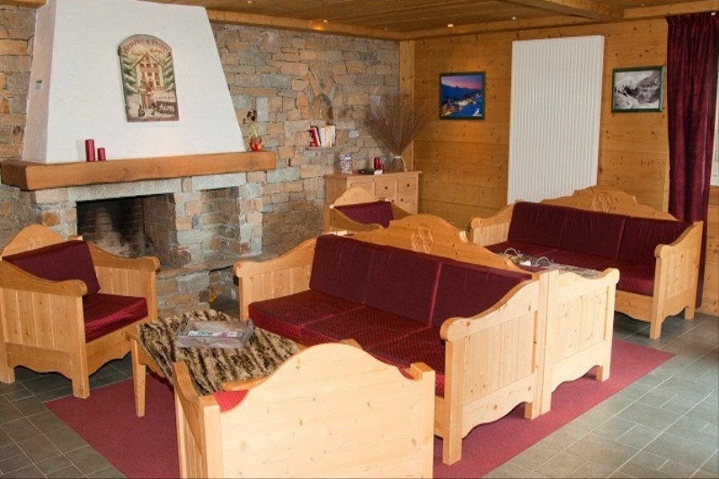 Les Chalets De L`Adonis