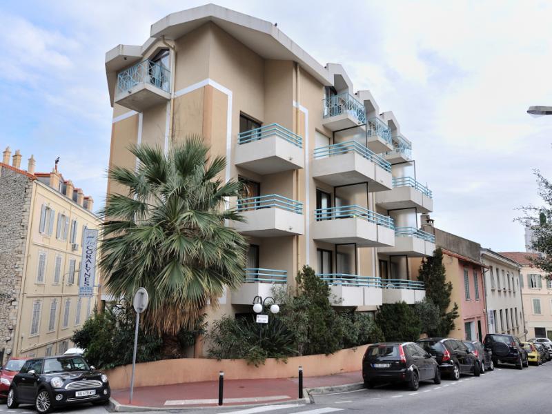 Les Coralynes
