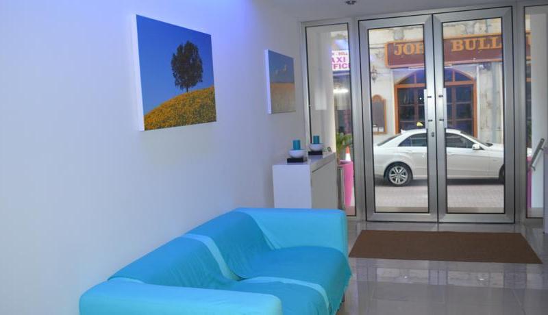 Les Palmiers Boutique Beach Hotel & Luxury Apartments