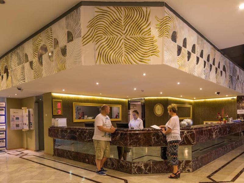 L’etoile Beach Hotel