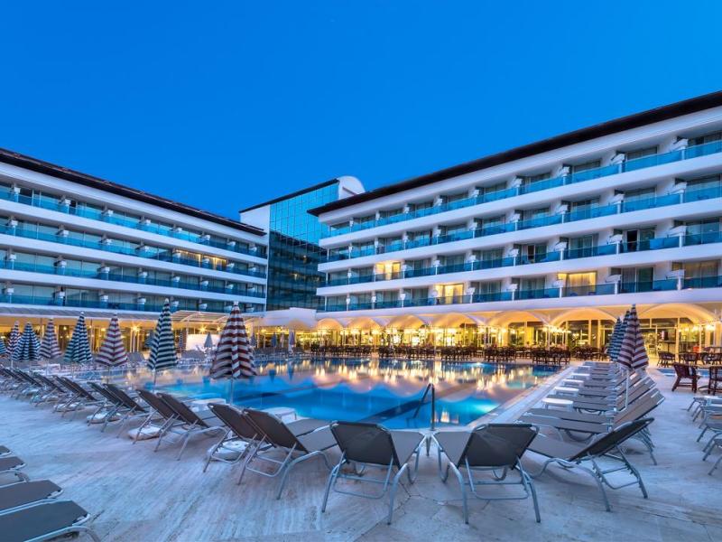 L’etoile Beach Hotel