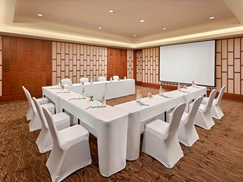 Pullman Danang Beach Resort