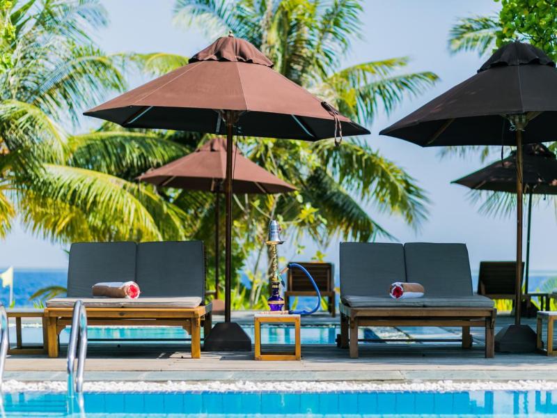 Lily Beach Resort & Spa at Huvahendhoo