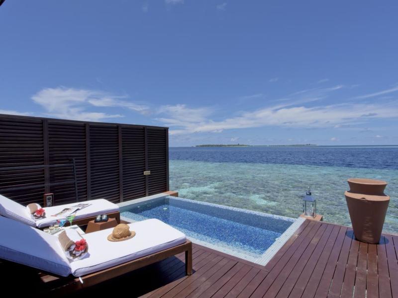 Lily Beach Resort & Spa at Huvahendhoo