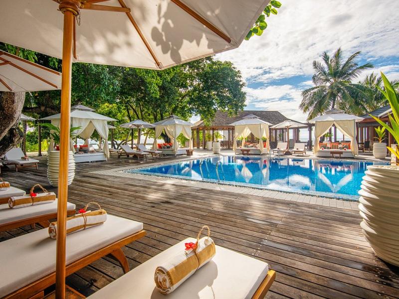 Lily Beach Resort & Spa at Huvahendhoo