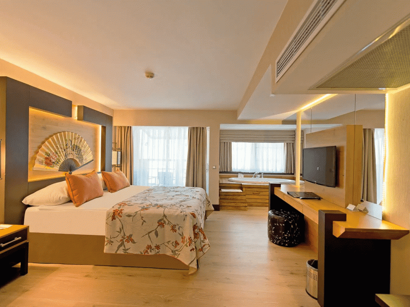 Limak Lara De Luxe Hotel & Resort