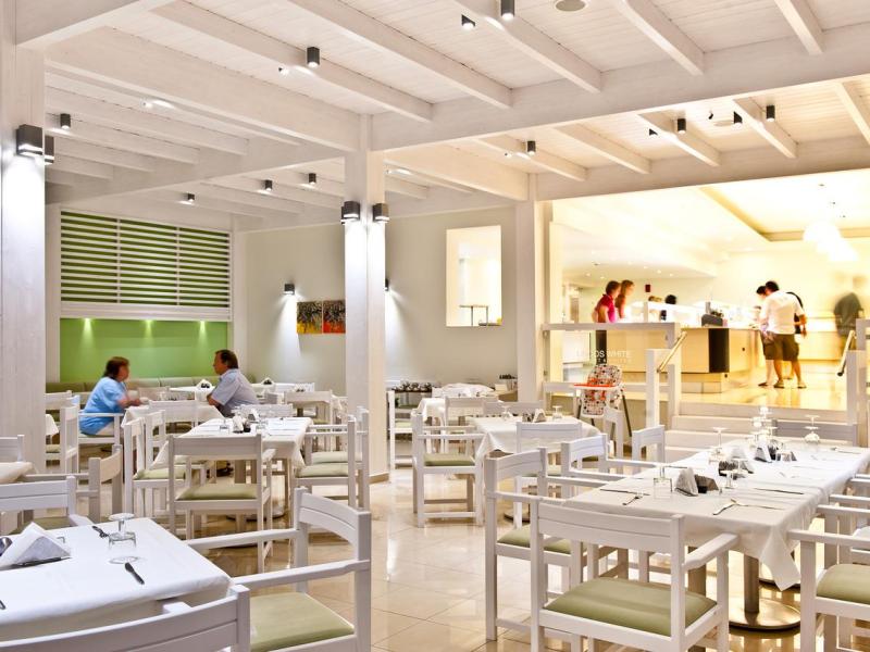 Lindos White Hotel & Suites
