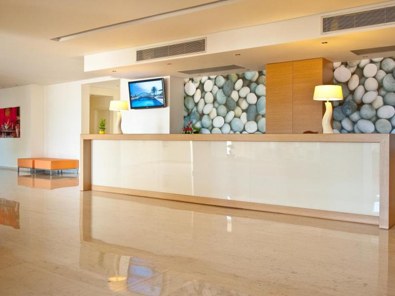 Lindos White Hotel & Suites