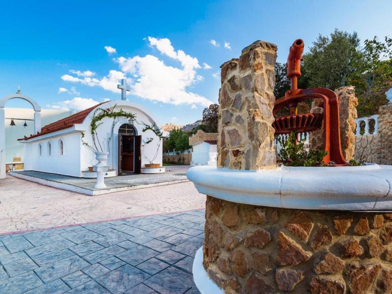 Lindos White Hotel & Suites