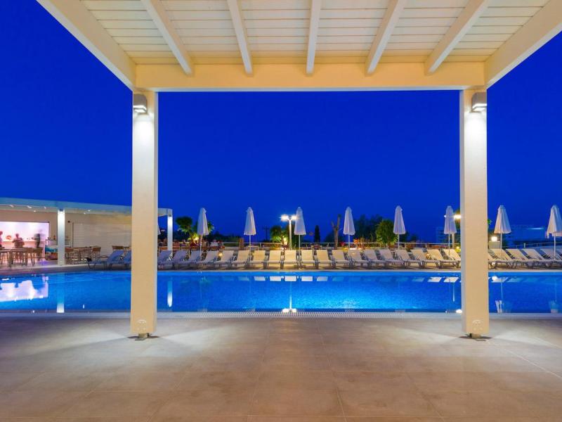 Lindos White Hotel & Suites