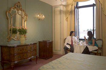 Отель Locanda Vivaldi Италия, Венеция, фото 23