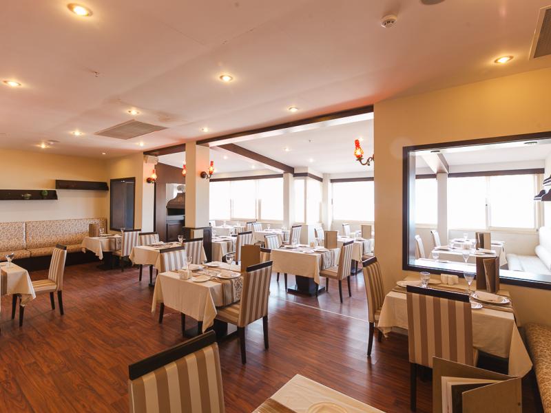 L'Oceanica Beach Resort Hotel