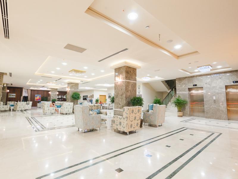 L'Oceanica Beach Resort Hotel