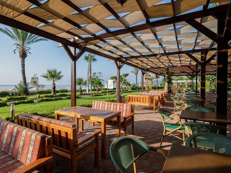 L'Oceanica Beach Resort Hotel