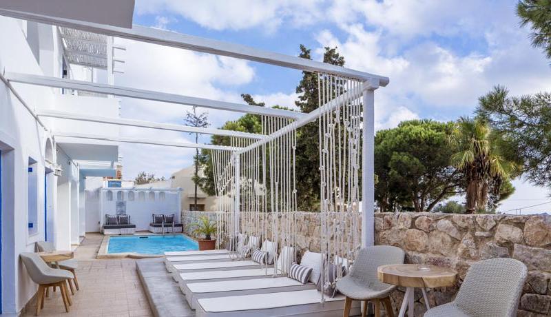 Loizos Stylish Residences