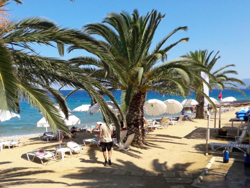 Long Beach Hotel & Resort