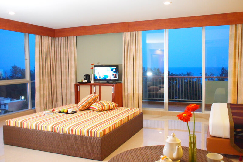 Long Beach Cha-am Hotel