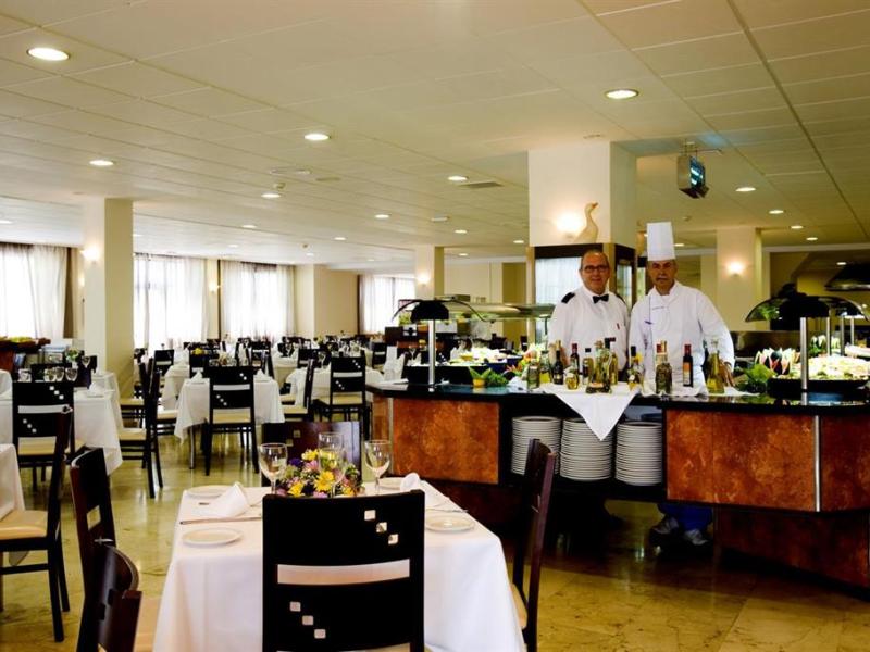 Hotel Los Patos Park