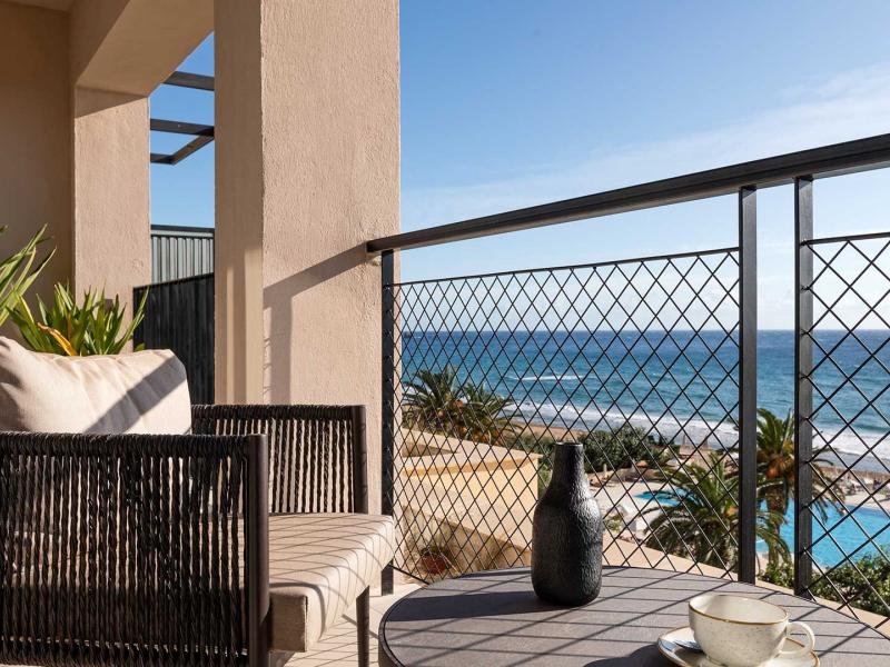 Domes of Corfu, Autograph Collection