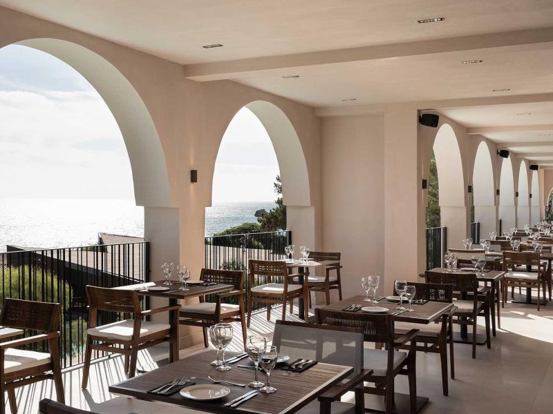 Domes of Corfu, Autograph Collection