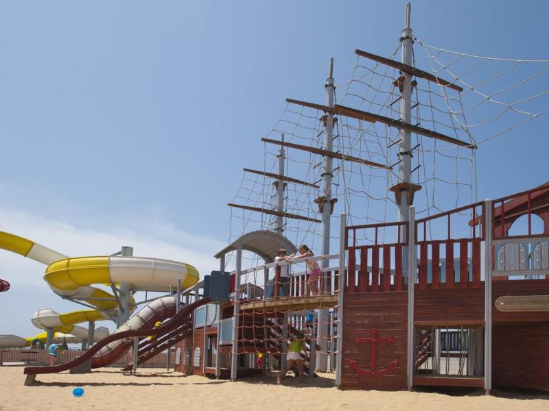 Louis Phaethon Beach