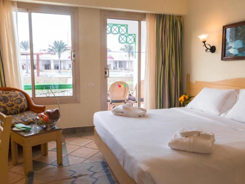 Invidia Coral Beach Tiran