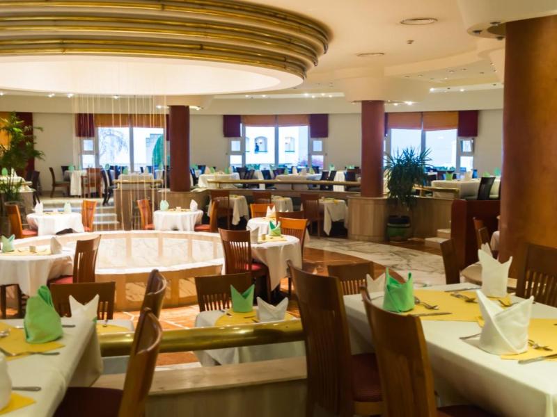 Invidia Coral Beach Tiran