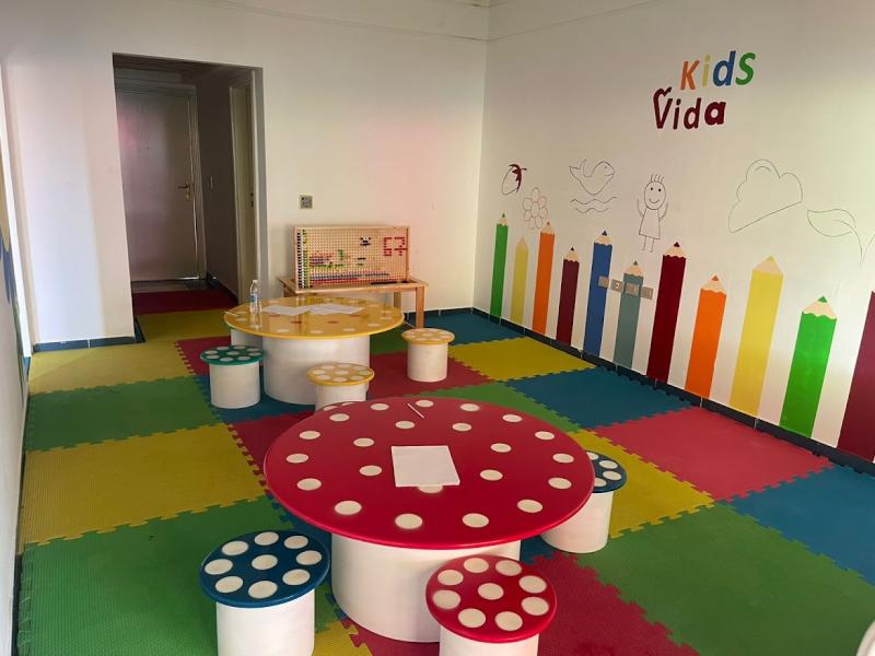 Invidia Coral Beach Tiran