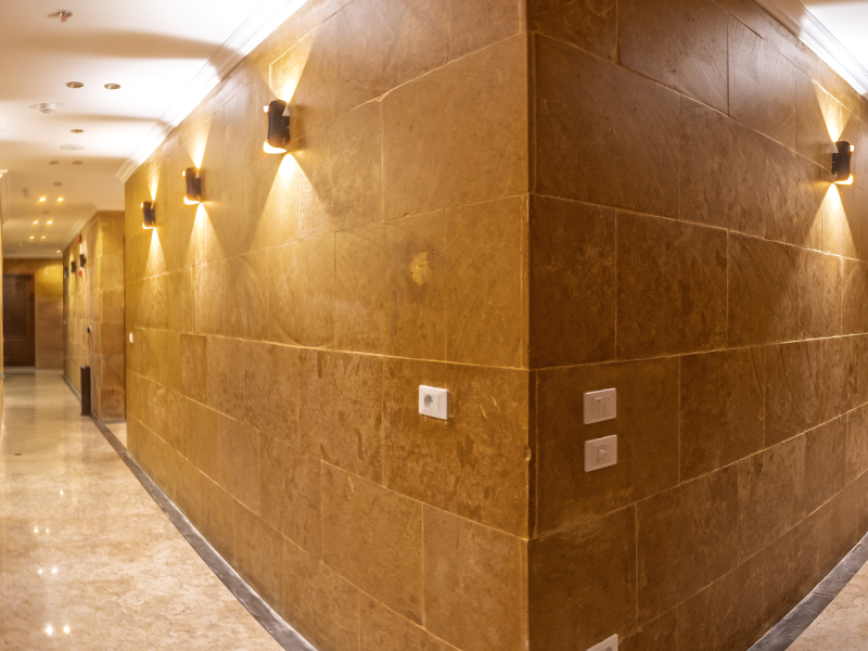 Invidia Coral Beach Tiran