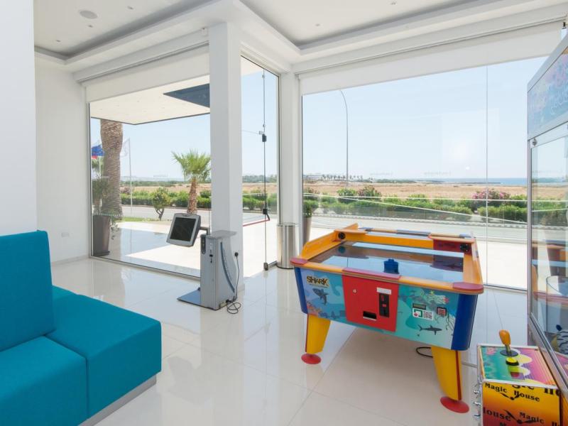 Loutsiana Hotel Apts