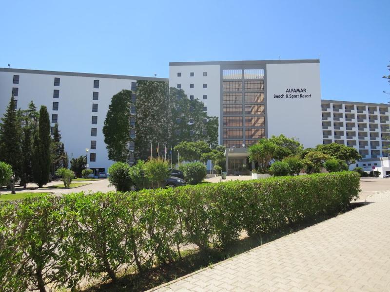 Alfamar Beach & Sport Resort