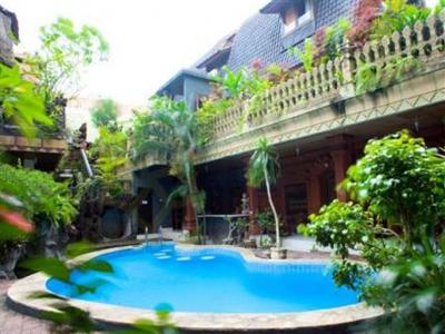 Hotel Lumbung Sari Legian