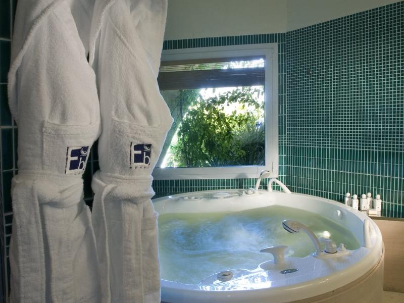 L'Ea Bianca Luxury Resort