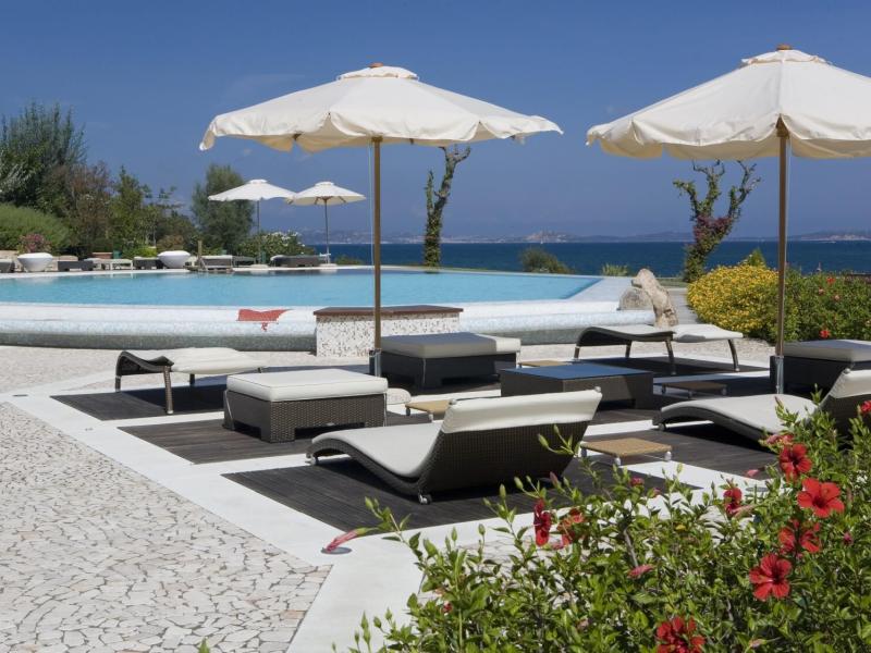 L'Ea Bianca Luxury Resort
