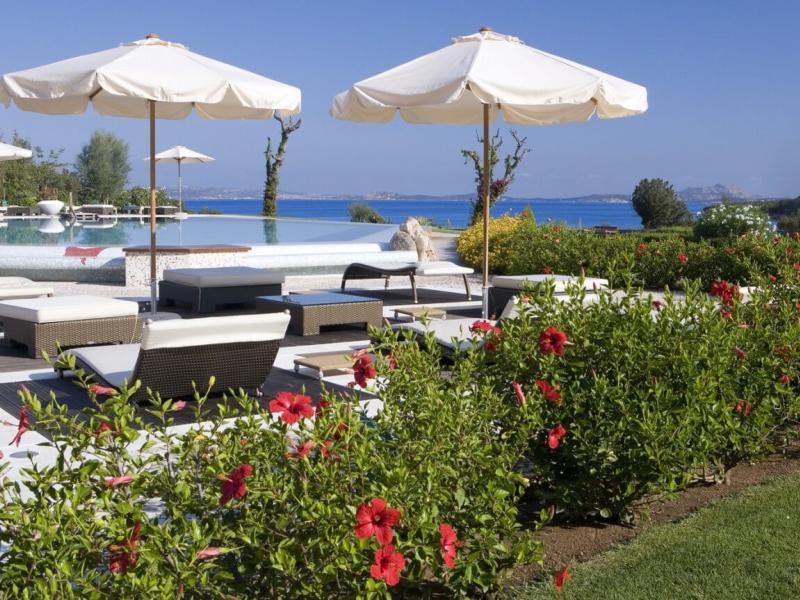 L'Ea Bianca Luxury Resort