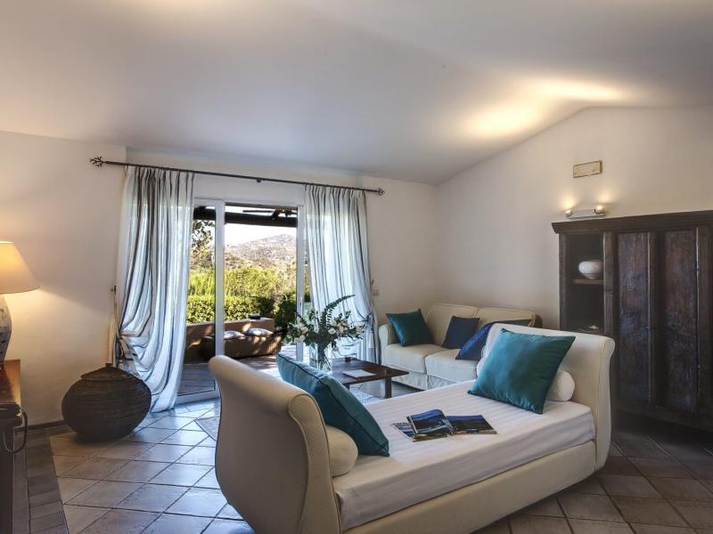 L'Ea Bianca Luxury Resort