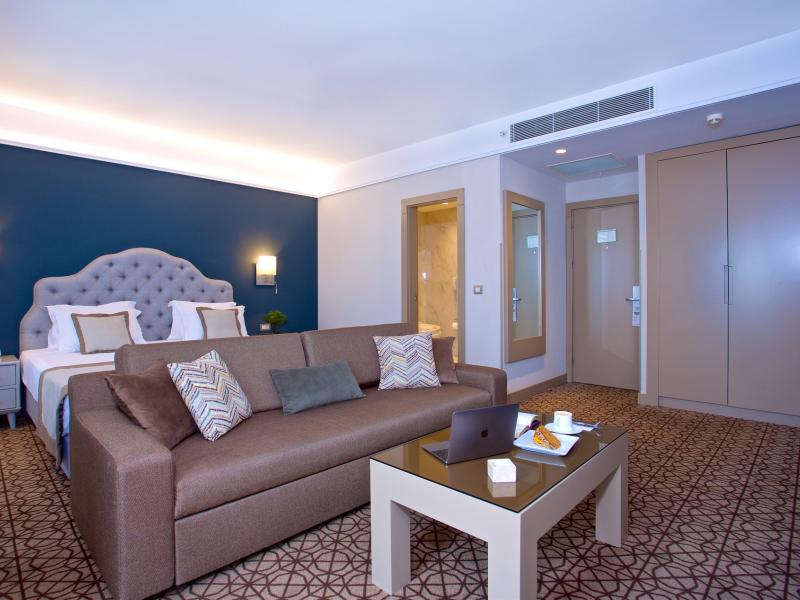 Ramada By Wyndham Istanbul Taksim